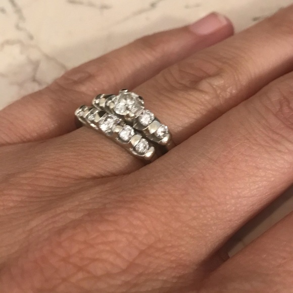 Wedding Ring Set - Picture 2 of 6